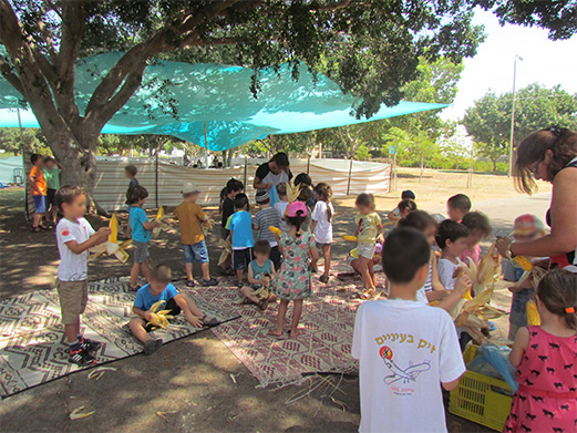 כחליל שרית לוי סדנאות חקלאות טבע וסביבה לילדים - רוצים פרפרים בסביבה